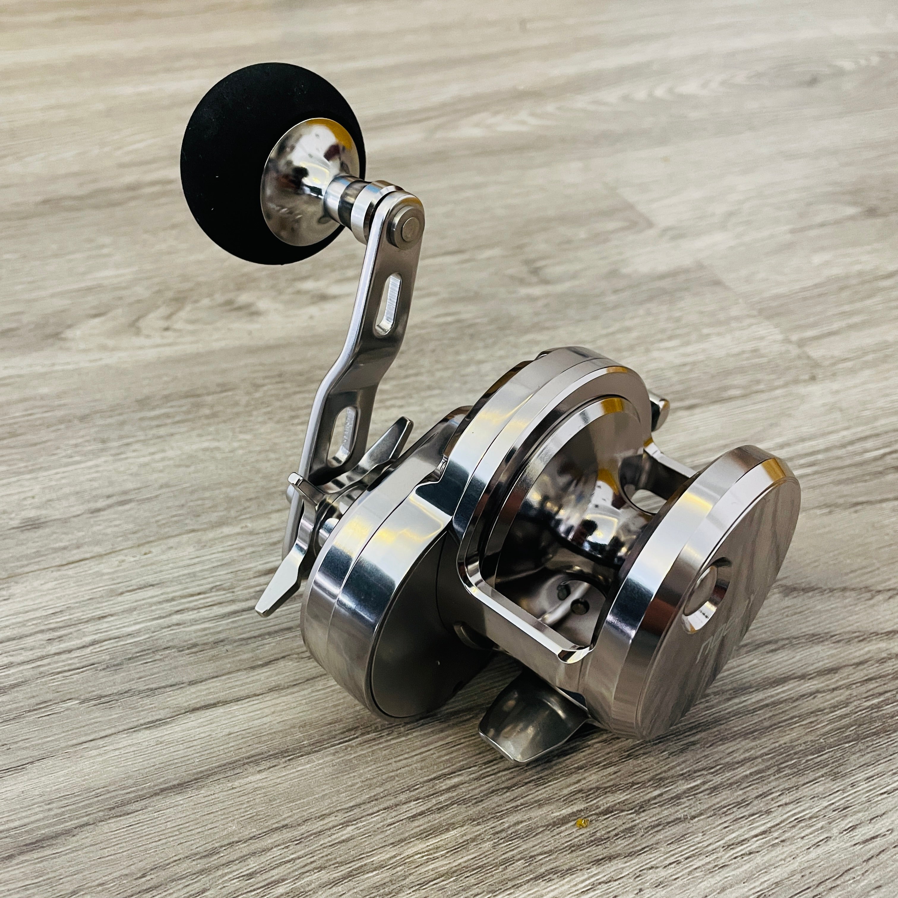 NOEBY Jigging Fishing reel 1500/2500 (left and right hand) – Jigs